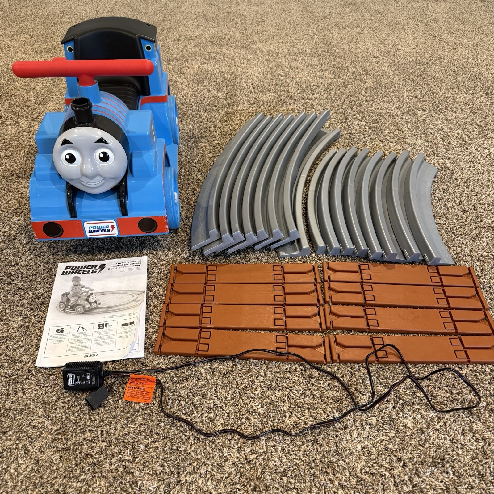Fisher Price Power Wheels Ride-on Thomas & Friends Thomas On Track WORKS!!