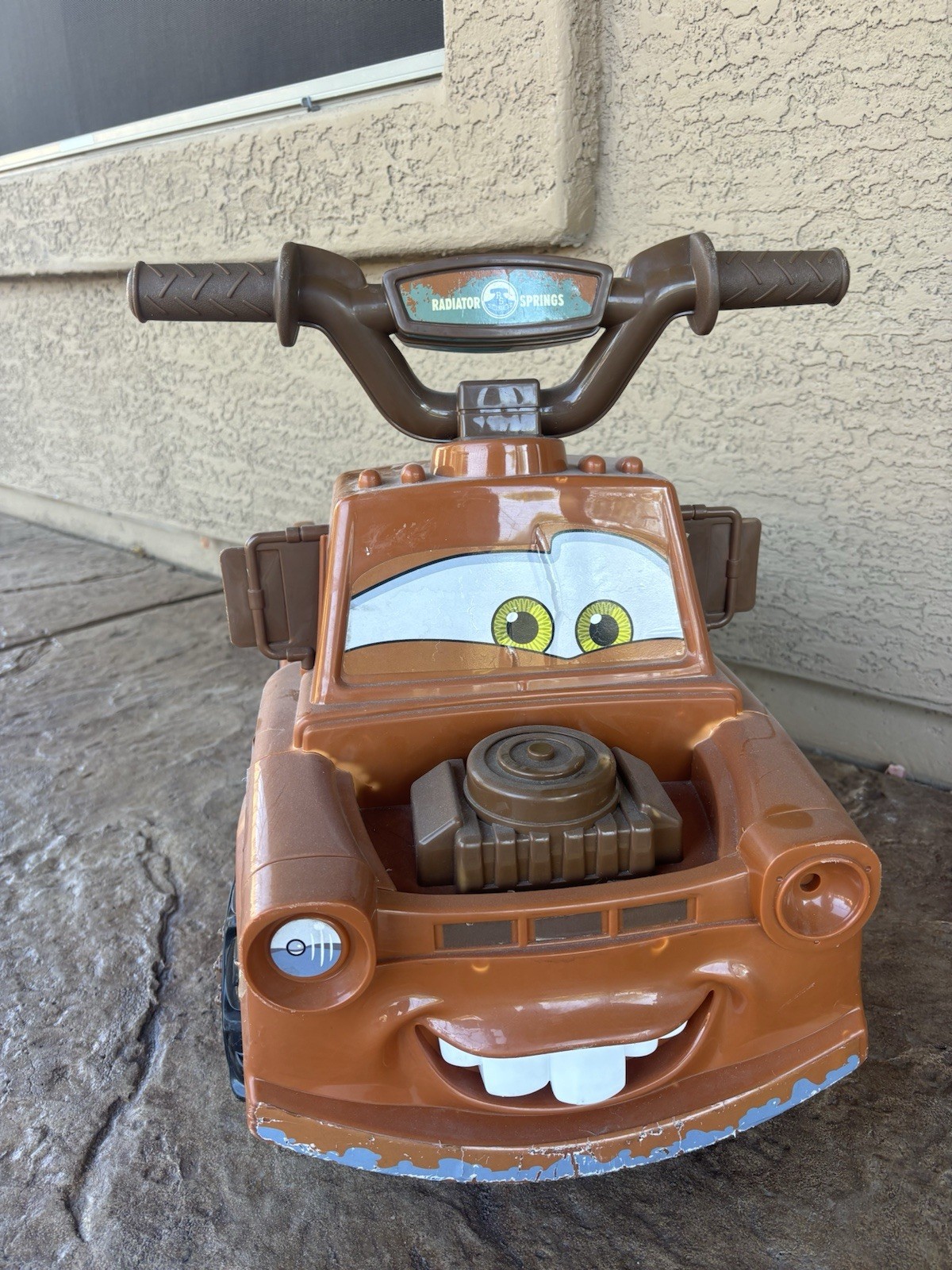 Disney Pixar Tow Mater Ride-On Toy Electric Power Truck w/ Charger