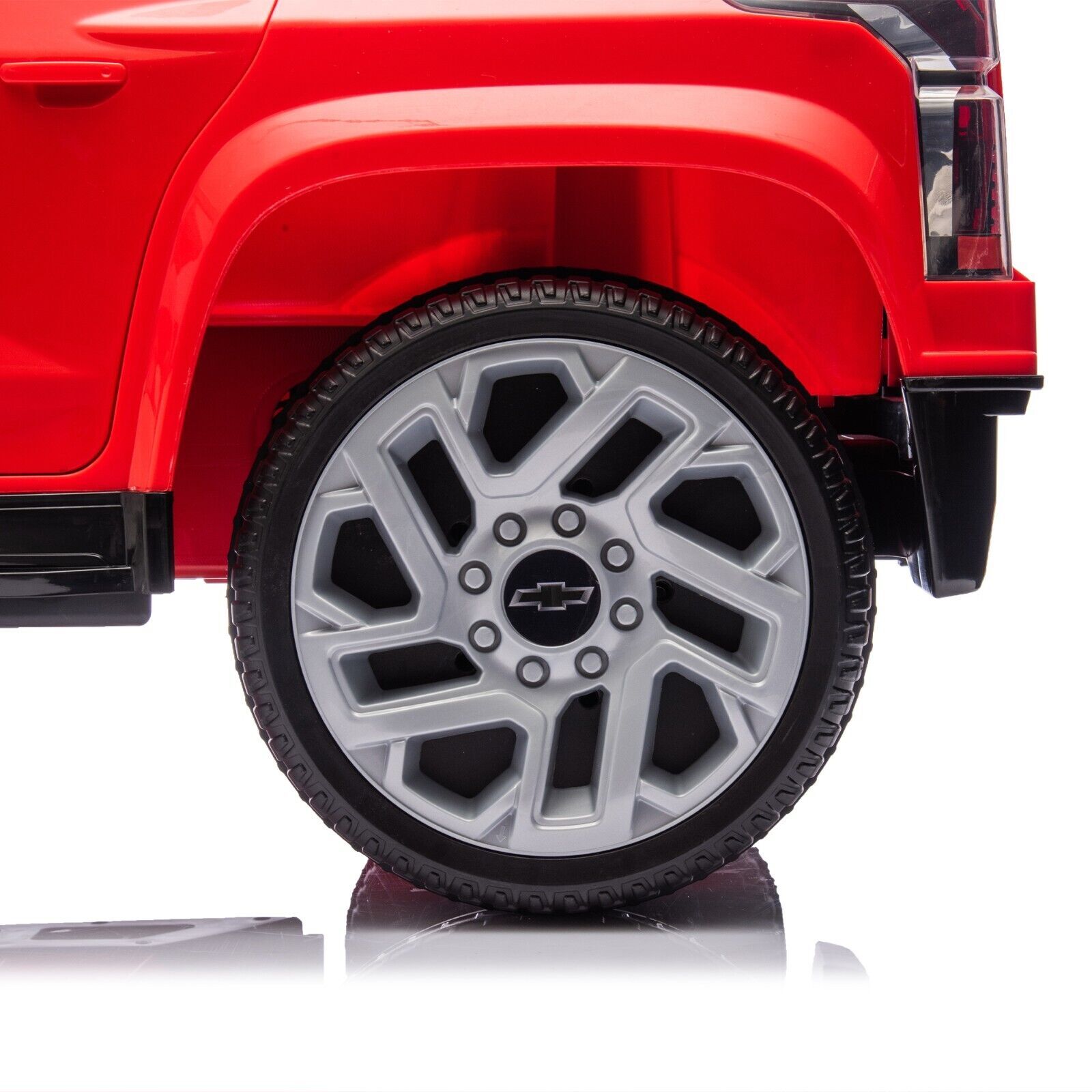 Licensed Chevrolet Silverado Ride On Truck 24V 2 Seater Electric Car with Remote