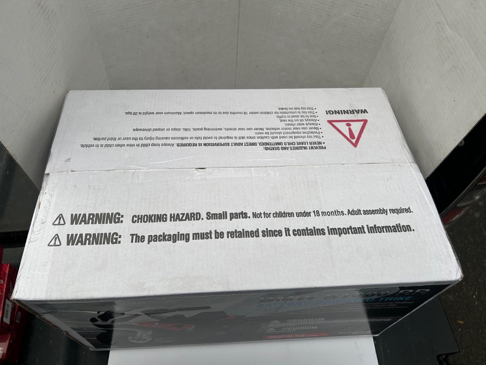 BMW S1000RR Motorcycle Ride-On, Black/Red/White NEW SEALED IN BOX