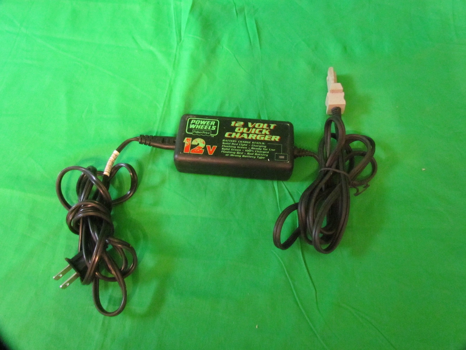 Genuine Fisher Price Power Wheels 12 Volt 2.5A Quick Charger Model 00801-1429