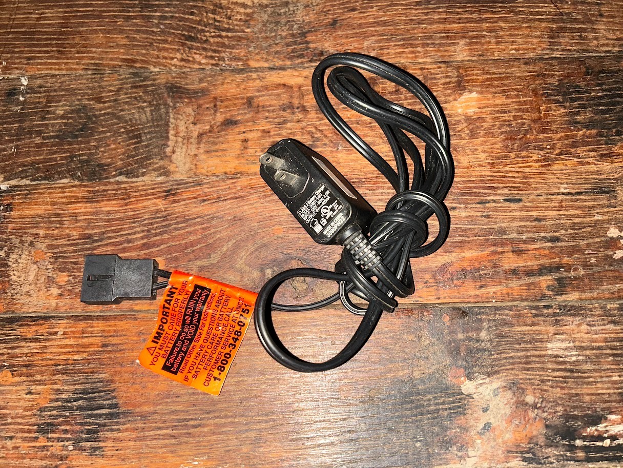 Used Genuine Power Wheels 6-Volt Battery Charger 00801-1483