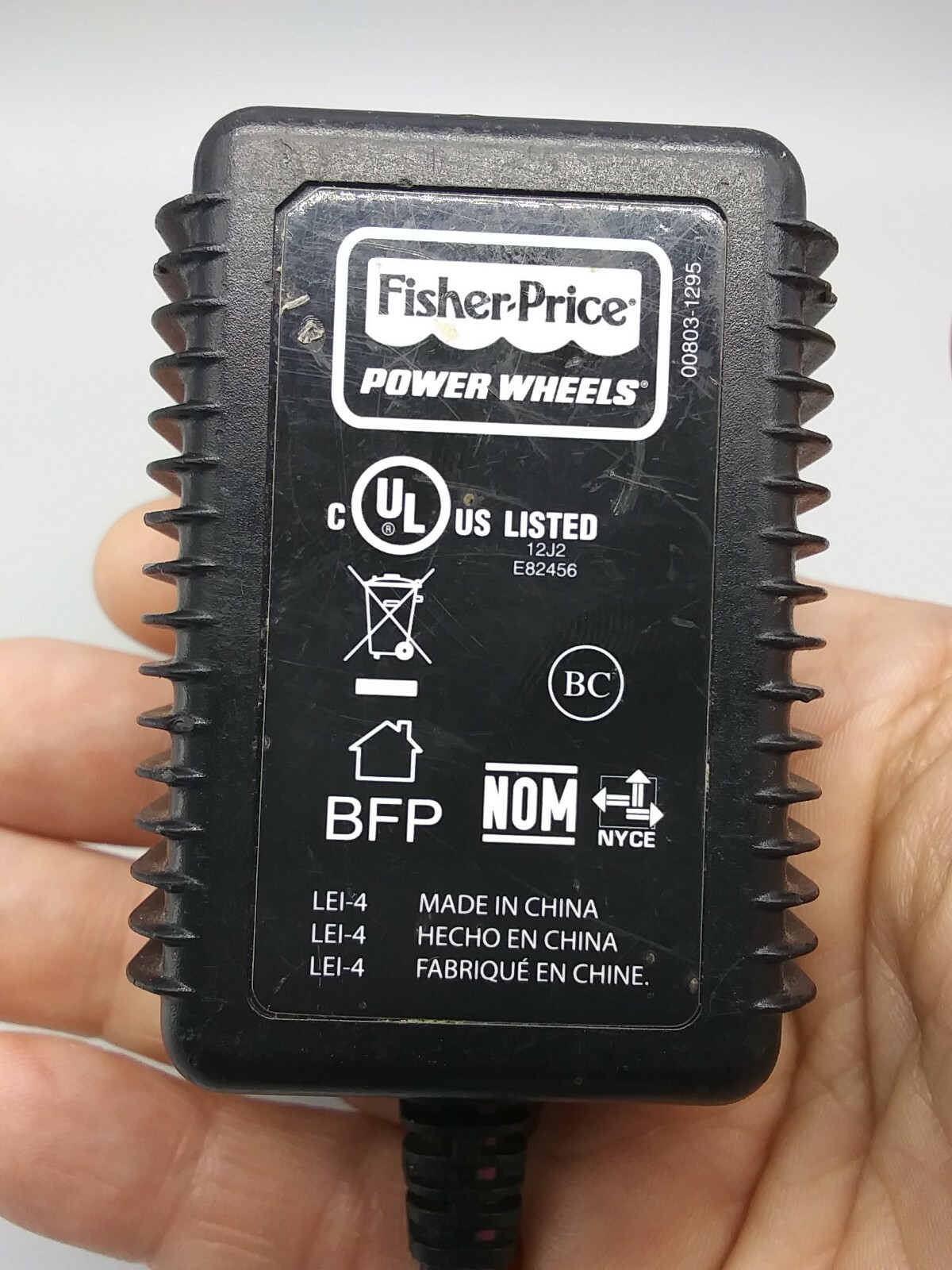 Fisher-Price Power Wheels 00801-1778 Battery Charger AC Adapter 12V 1A