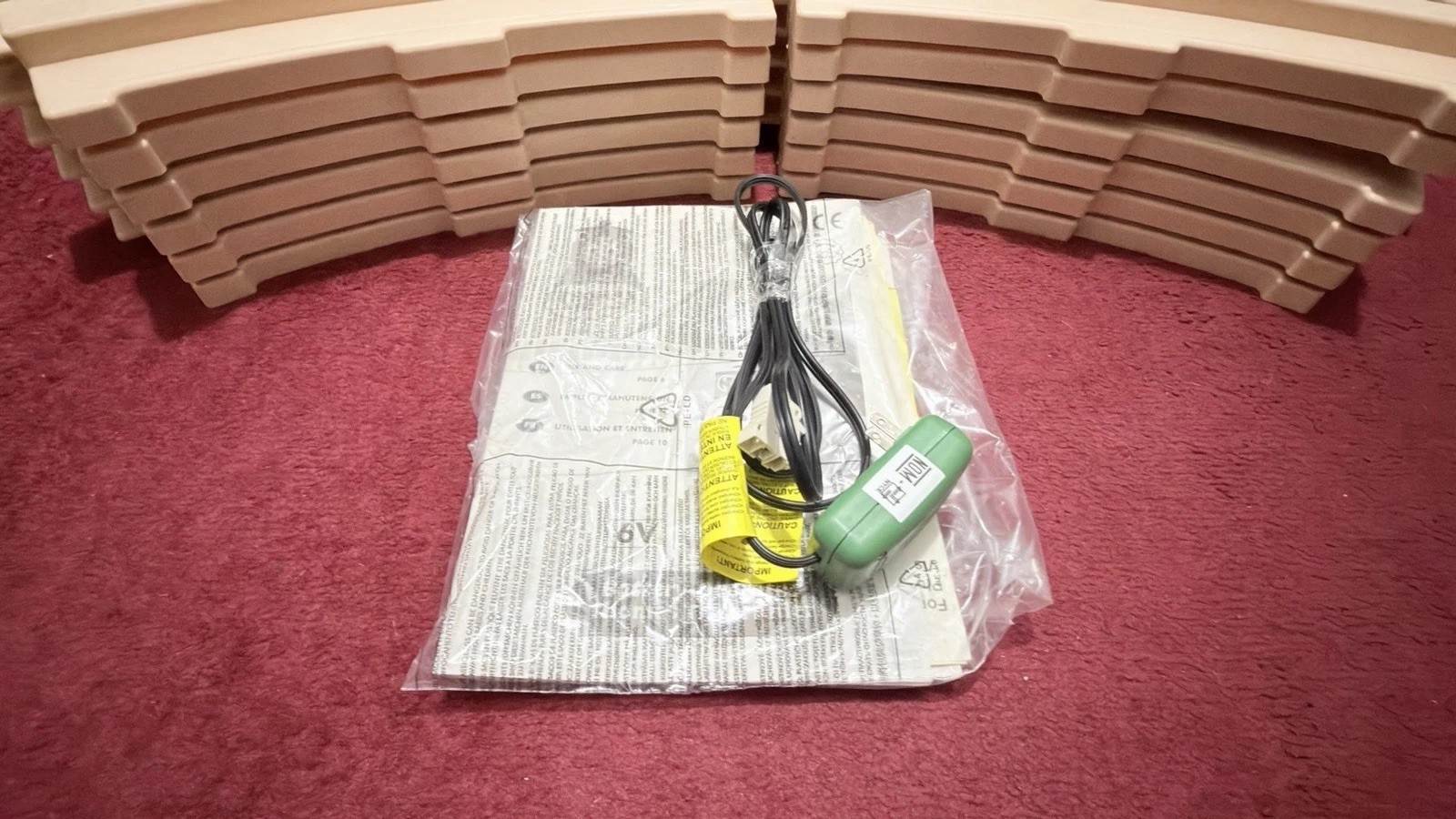 Peg Perego Thomas Track Rider 35168 Ride On w/ Figure 8 Expansion 35169 Box