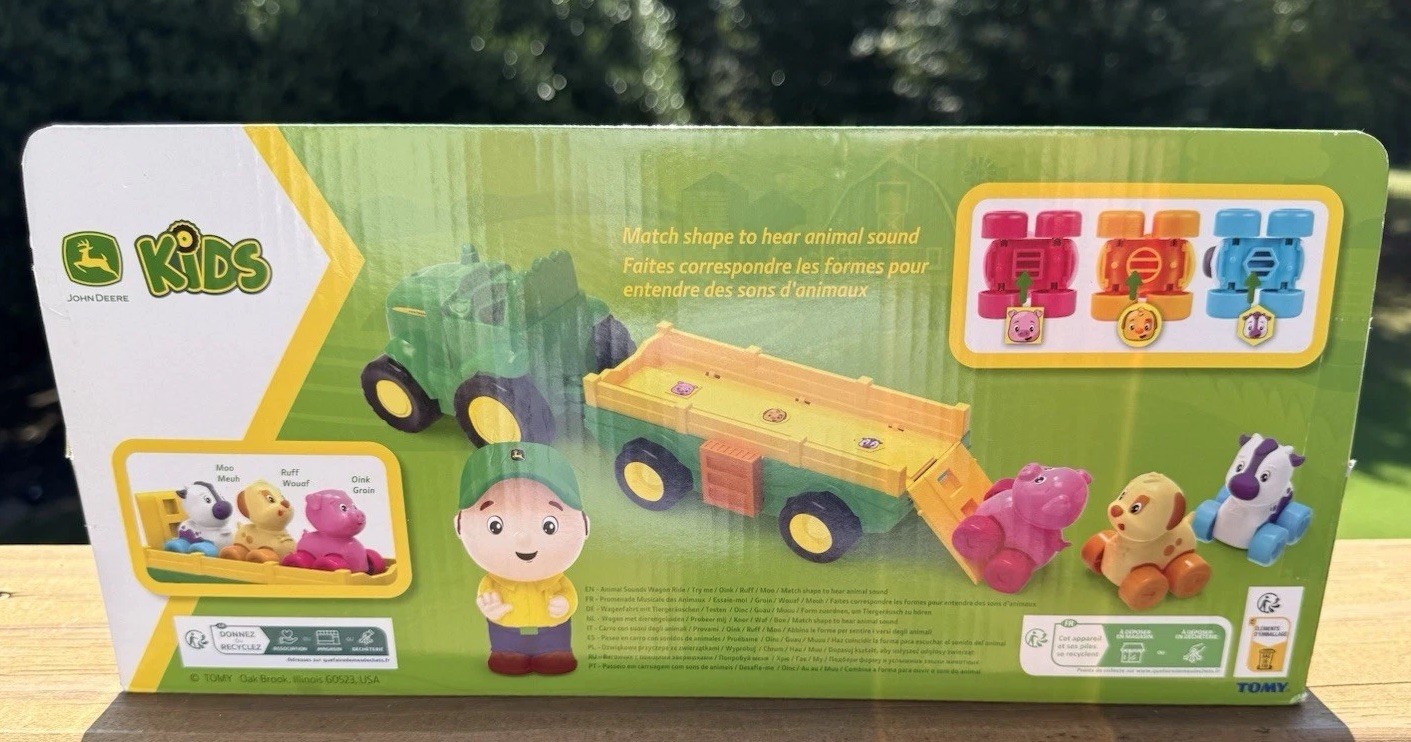 John Deere Kids Animal Sounds Wagon Ride Toy Tractor New 3 Rolling Animals
