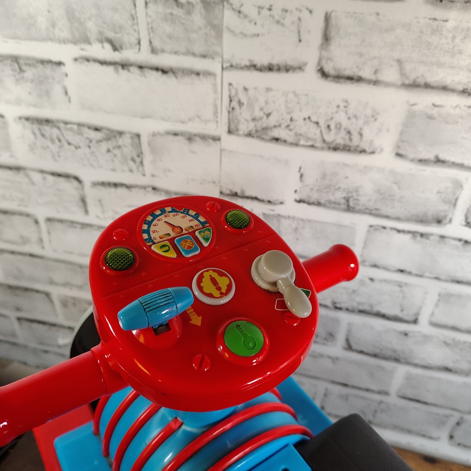Thomas & Friends Thomas Ride-On Train Toy – No Lights, No Sounds